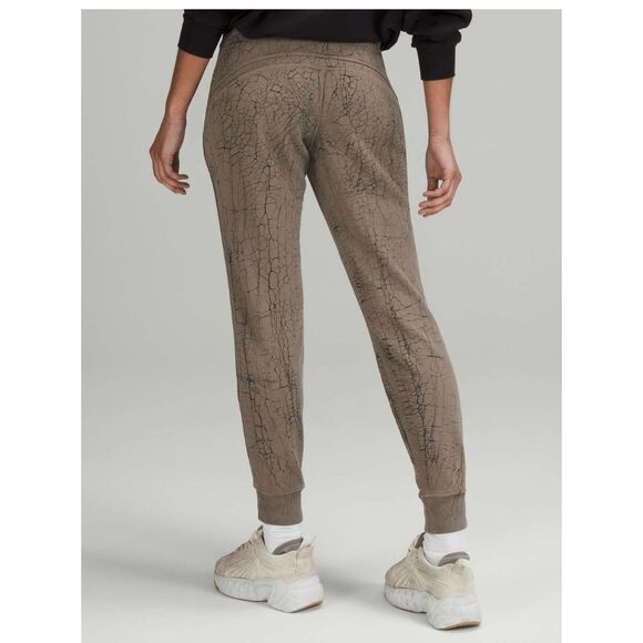 Lululemon Warm Down Jogger 7/8 Length Thread Dye Rover Black Sz 10 - Picture 1 of 8